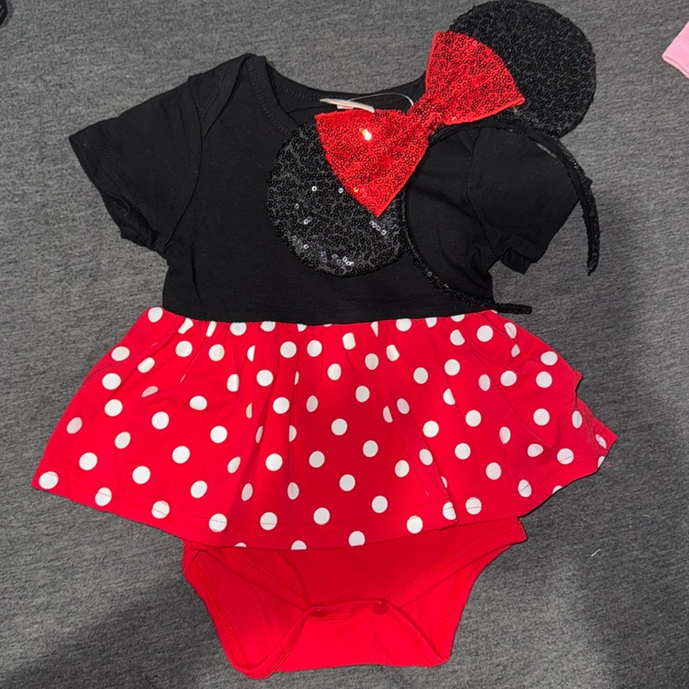 Disney - Minnie Mouse outfit